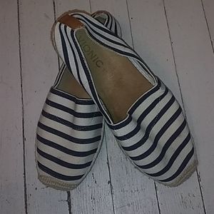 Vionic nautical slip ons